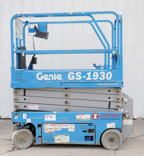 Genie GS-1930 Scissor Lift Rental