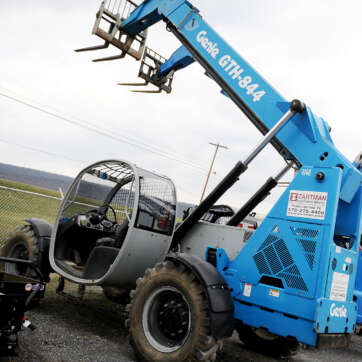 Genie GTH-844 Forklift Rental