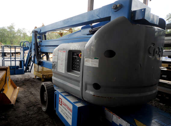 Genie Z40/23 N RJ Electric Manlift for Rent