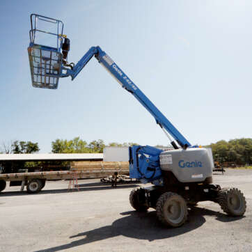 Genie Z-62/40 Manlift Rental