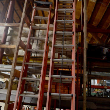 Extension ladders for rent